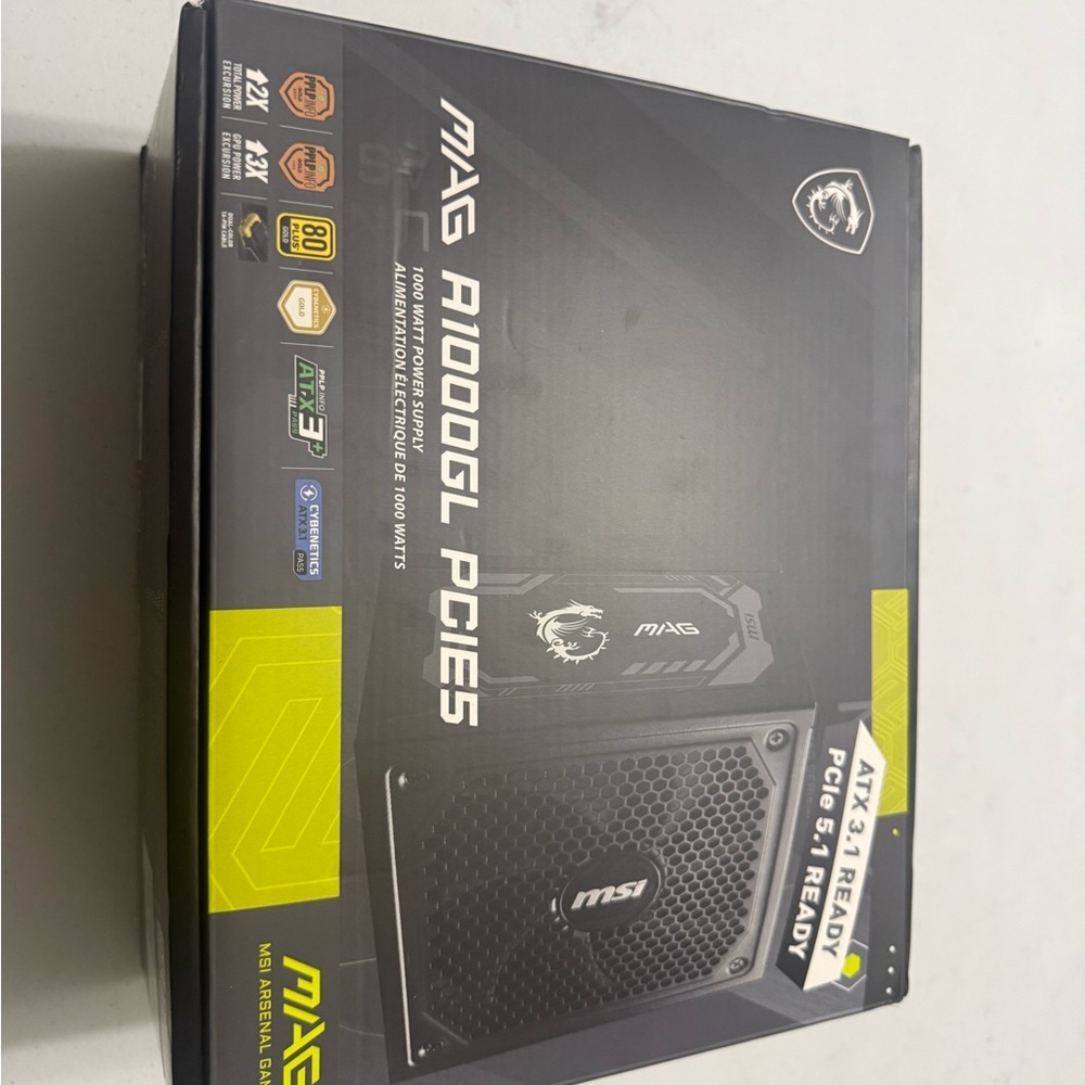 MSI MAG A1000GL PCIE5 Power Supply - Black and Yellow